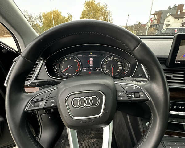 Черный Ауди Ку 5, объемом двигателя 2 л и пробегом 200 тыс. км за 19200 $, фото 13 на Automoto.ua