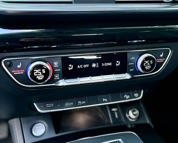 Черный Ауди Ку 5, объемом двигателя 1.98 л и пробегом 112 тыс. км за 27000 $, фото 28 на Automoto.ua