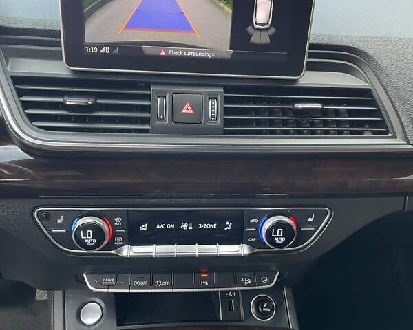 Черный Ауди Ку 5, объемом двигателя 2 л и пробегом 103 тыс. км за 26500 $, фото 29 на Automoto.ua