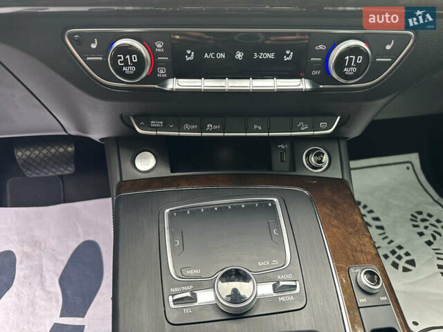 Чорний Ауді Ку 5, об'ємом двигуна 1.98 л та пробігом 87 тис. км за 26900 $, фото 68 на Automoto.ua