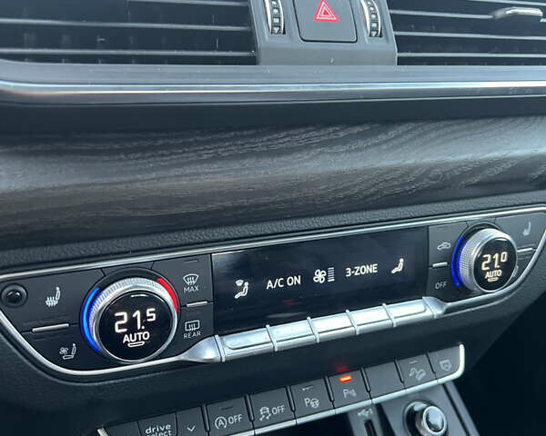 Черный Ауди Ку 5, объемом двигателя 2 л и пробегом 167 тыс. км за 24800 $, фото 16 на Automoto.ua