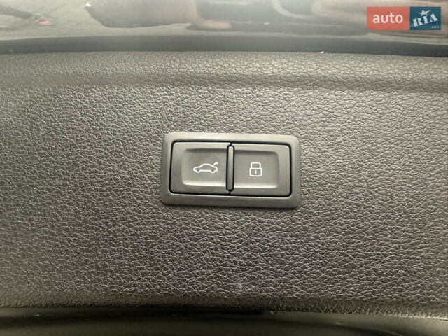 Чорний Ауді Ку 5, об'ємом двигуна 1.98 л та пробігом 87 тис. км за 26900 $, фото 73 на Automoto.ua