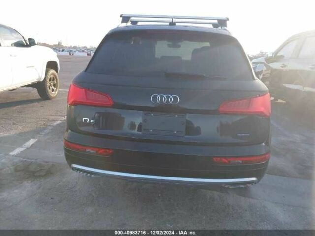 Черный Ауди Ку 5, объемом двигателя 2 л и пробегом 400 тыс. км за 8500 $, фото 6 на Automoto.ua