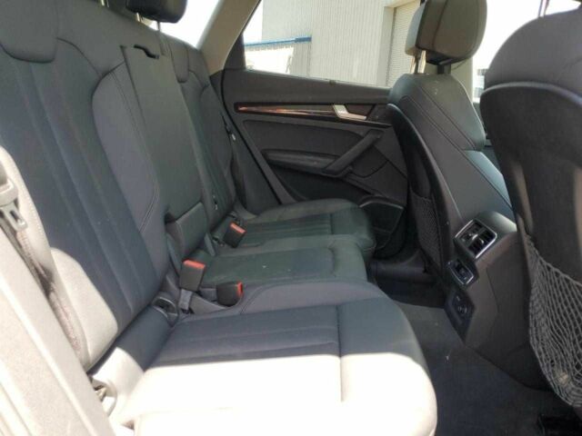 Черный Ауди Ку 5, объемом двигателя 2 л и пробегом 35 тыс. км за 8500 $, фото 10 на Automoto.ua