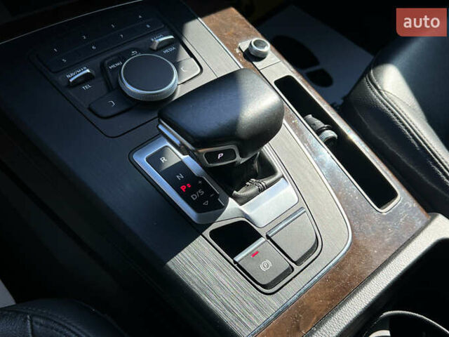 Черный Ауди Ку 5, объемом двигателя 2 л и пробегом 115 тыс. км за 24650 $, фото 14 на Automoto.ua