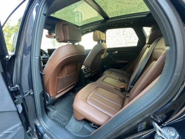 Чорний Ауді Ку 5, об'ємом двигуна 2 л та пробігом 38 тис. км за 15000 $, фото 10 на Automoto.ua