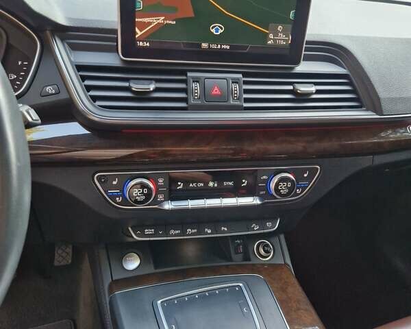 Черный Ауди Ку 5, объемом двигателя 1.98 л и пробегом 80 тыс. км за 34500 $, фото 8 на Automoto.ua