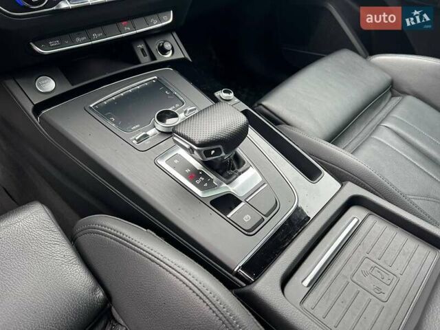 Чорний Ауді Ку 5, об'ємом двигуна 1.98 л та пробігом 44 тис. км за 36990 $, фото 20 на Automoto.ua