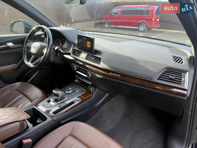 Чорний Ауді Ку 5, об'ємом двигуна 2 л та пробігом 147 тис. км за 22500 $, фото 19 на Automoto.ua