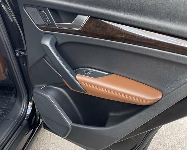 Черный Ауди Ку 5, объемом двигателя 2 л и пробегом 103 тыс. км за 26500 $, фото 42 на Automoto.ua