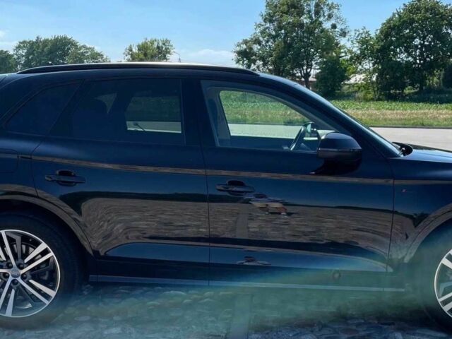 Черный Ауди Ку 5, объемом двигателя 2 л и пробегом 96 тыс. км за 15000 $, фото 2 на Automoto.ua