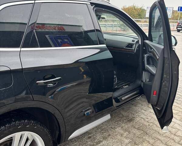 Черный Ауди Ку 5, объемом двигателя 1.98 л и пробегом 36 тыс. км за 32500 $, фото 9 на Automoto.ua