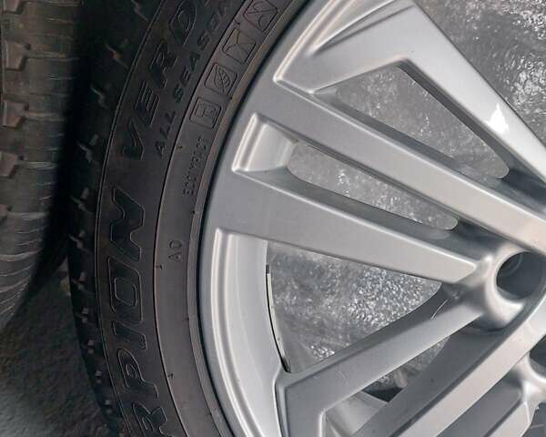 Чорний Ауді Ку 5, об'ємом двигуна 1.98 л та пробігом 83 тис. км за 28500 $, фото 28 на Automoto.ua