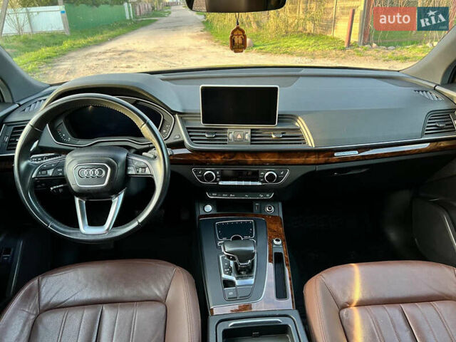 Черный Ауди Ку 5, объемом двигателя 1.98 л и пробегом 159 тыс. км за 22000 $, фото 12 на Automoto.ua