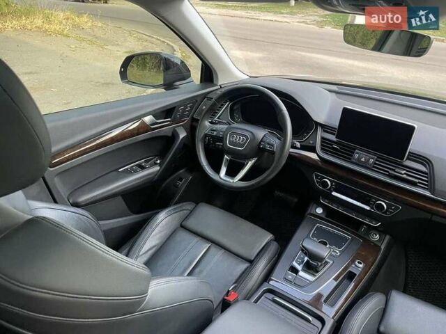 Черный Ауди Ку 5, объемом двигателя 2 л и пробегом 70 тыс. км за 32000 $, фото 17 на Automoto.ua