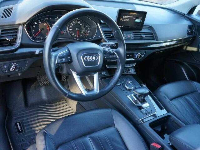 Чорний Ауді Ку 5, об'ємом двигуна 2 л та пробігом 50 тис. км за 8200 $, фото 8 на Automoto.ua