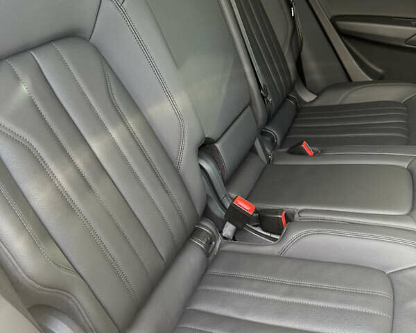 Черный Ауди Ку 5, объемом двигателя 2 л и пробегом 96 тыс. км за 25900 $, фото 15 на Automoto.ua