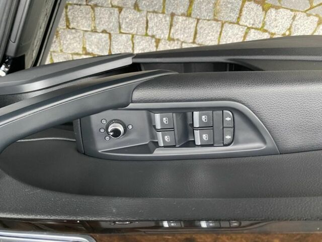 Чорний Ауді Ку 5, об'ємом двигуна 2 л та пробігом 115 тис. км за 25000 $, фото 11 на Automoto.ua