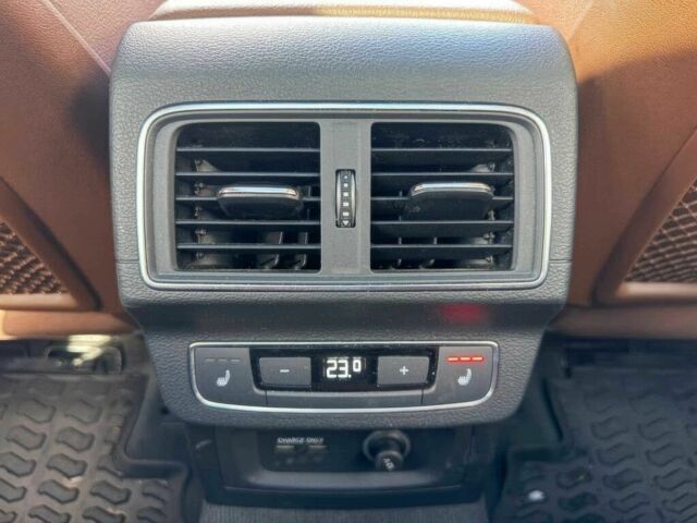 Чорний Ауді Ку 5, об'ємом двигуна 2 л та пробігом 43 тис. км за 18000 $, фото 12 на Automoto.ua