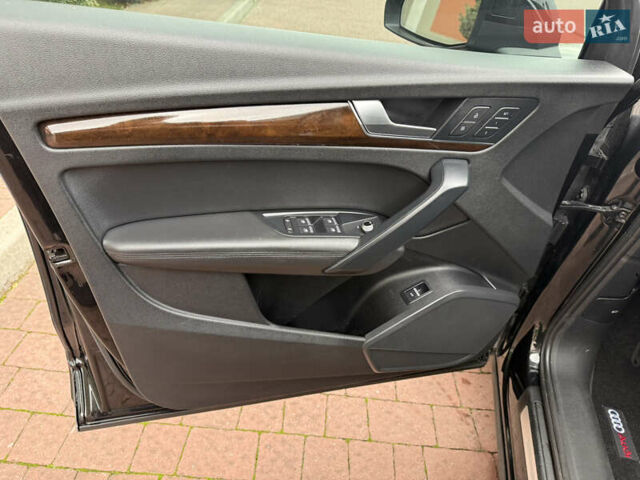 Черный Ауди Ку 5, объемом двигателя 2 л и пробегом 143 тыс. км за 25300 $, фото 52 на Automoto.ua