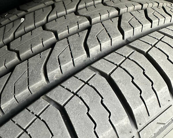 Черный Ауди Ку 5, объемом двигателя 2 л и пробегом 200 тыс. км за 19200 $, фото 18 на Automoto.ua