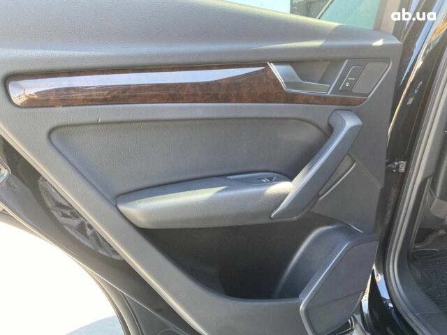 Черный Ауди Ку 5, объемом двигателя 2 л и пробегом 22 тыс. км за 30490 $, фото 31 на Automoto.ua