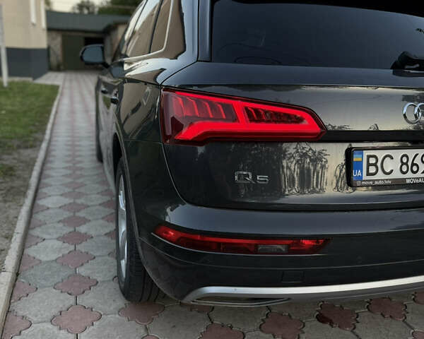 Черный Ауди Ку 5, объемом двигателя 1.98 л и пробегом 102 тыс. км за 26500 $, фото 3 на Automoto.ua
