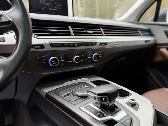 Чорний Ауді Ку 5, об'ємом двигуна 0 л та пробігом 141 тис. км за 15700 $, фото 10 на Automoto.ua