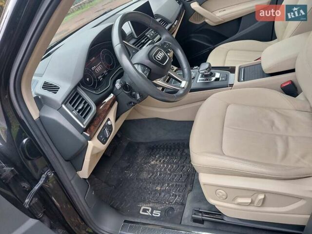 Чорний Ауді Ку 5, об'ємом двигуна 1.98 л та пробігом 83 тис. км за 28500 $, фото 5 на Automoto.ua