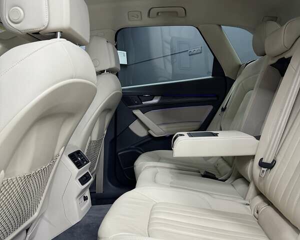 Чорний Ауді Ку 5, об'ємом двигуна 1.98 л та пробігом 99 тис. км за 28500 $, фото 32 на Automoto.ua