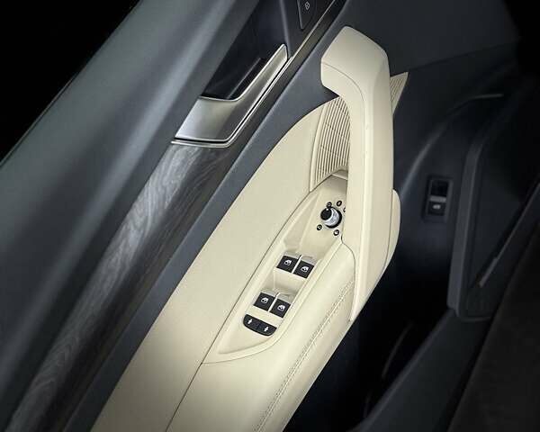 Чорний Ауді Ку 5, об'ємом двигуна 1.98 л та пробігом 99 тис. км за 28500 $, фото 26 на Automoto.ua