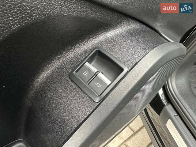 Черный Ауди Ку 5, объемом двигателя 1.98 л и пробегом 96 тыс. км за 33900 $, фото 16 на Automoto.ua