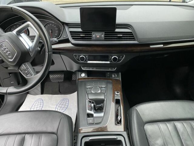 Чорний Ауді Ку 5, об'ємом двигуна 2 л та пробігом 115 тис. км за 25000 $, фото 9 на Automoto.ua