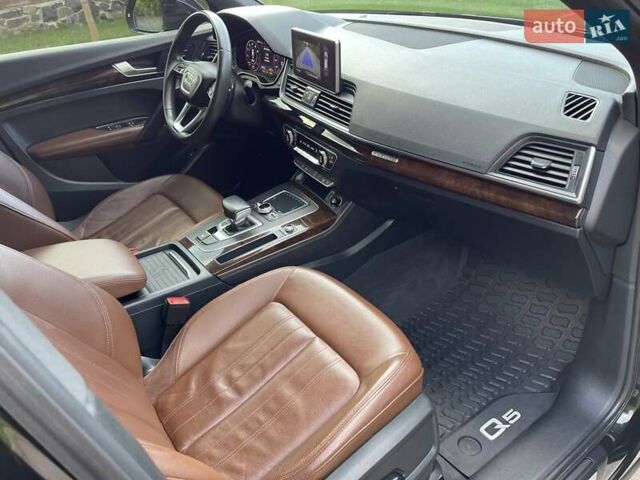 Черный Ауди Ку 5, объемом двигателя 2 л и пробегом 103 тыс. км за 26500 $, фото 47 на Automoto.ua