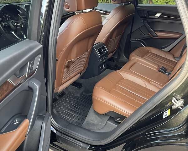 Черный Ауди Ку 5, объемом двигателя 2 л и пробегом 103 тыс. км за 26500 $, фото 38 на Automoto.ua