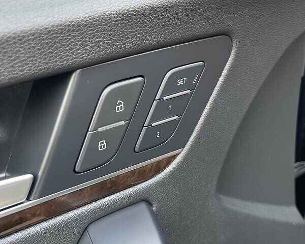 Черный Ауди Ку 5, объемом двигателя 2 л и пробегом 103 тыс. км за 26500 $, фото 52 на Automoto.ua