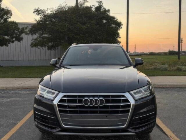 Черный Ауди Ку 5, объемом двигателя 2 л и пробегом 33 тыс. км за 13300 $, фото 1 на Automoto.ua