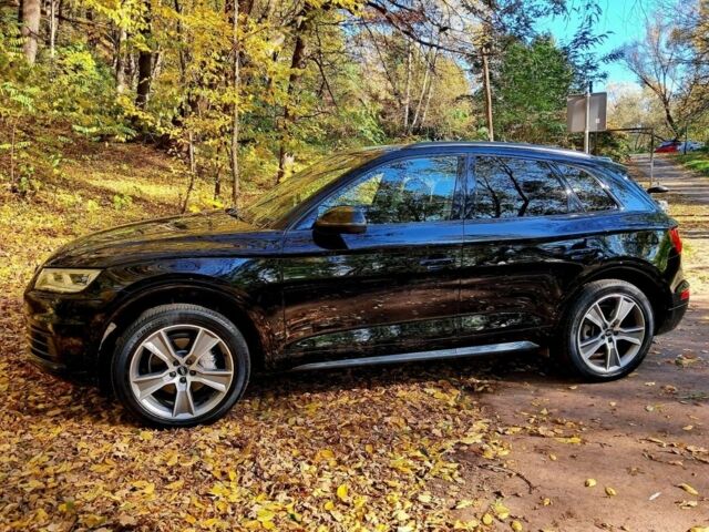 Черный Ауди Ку 5, объемом двигателя 2 л и пробегом 73 тыс. км за 15999 $, фото 2 на Automoto.ua