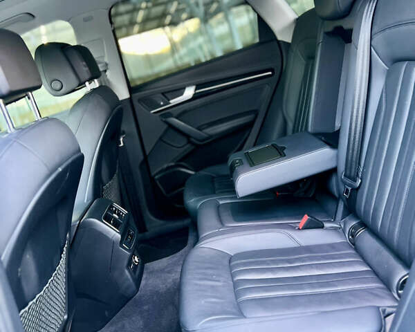 Чорний Ауді Ку 5, об'ємом двигуна 1.98 л та пробігом 110 тис. км за 27000 $, фото 32 на Automoto.ua
