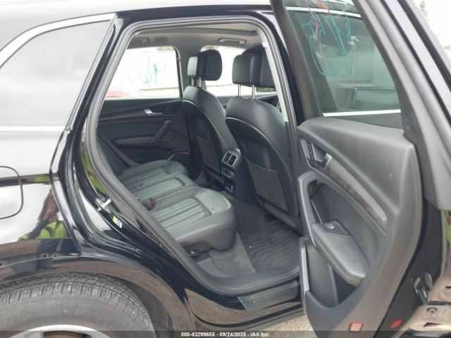 Черный Ауди Ку 5, объемом двигателя 2 л и пробегом 58 тыс. км за 7600 $, фото 7 на Automoto.ua