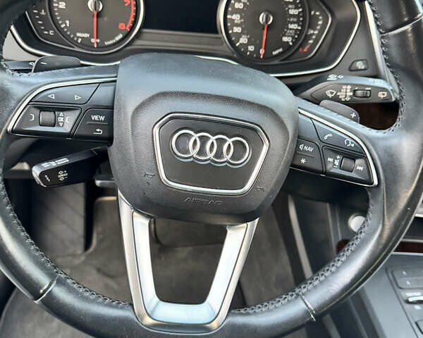 Черный Ауди Ку 5, объемом двигателя 0 л и пробегом 180 тыс. км за 20300 $, фото 48 на Automoto.ua