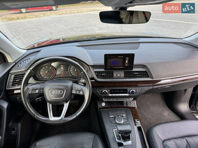 Черный Ауди Ку 5, объемом двигателя 0 л и пробегом 180 тыс. км за 20300 $, фото 32 на Automoto.ua