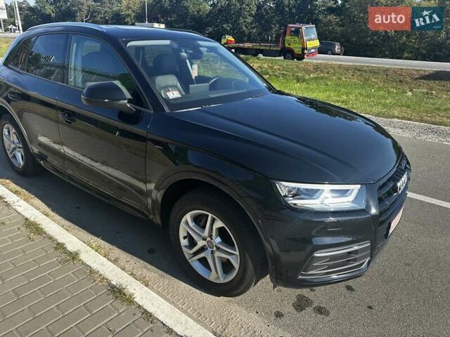 Чорний Ауді Ку 5, об'ємом двигуна 2 л та пробігом 73 тис. км за 25000 $, фото 2 на Automoto.ua