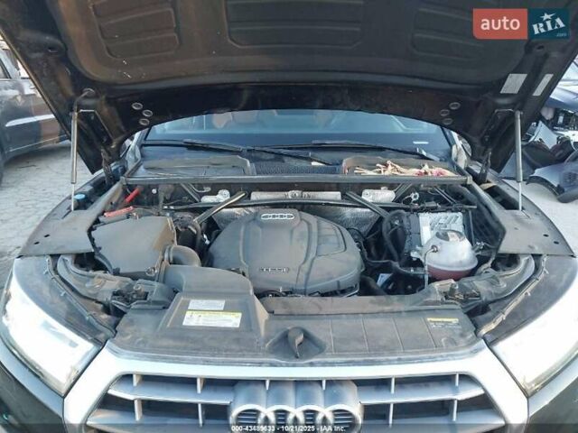 Черный Ауди Ку 5, объемом двигателя 1.98 л и пробегом 25 тыс. км за 8000 $, фото 6 на Automoto.ua