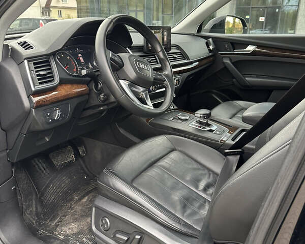 Черный Ауди Ку 5, объемом двигателя 2 л и пробегом 200 тыс. км за 19200 $, фото 11 на Automoto.ua