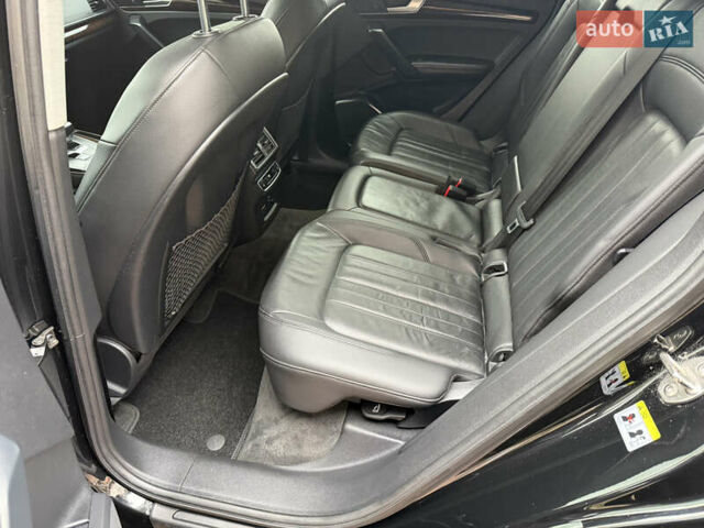 Черный Ауди Ку 5, объемом двигателя 2 л и пробегом 143 тыс. км за 25300 $, фото 61 на Automoto.ua