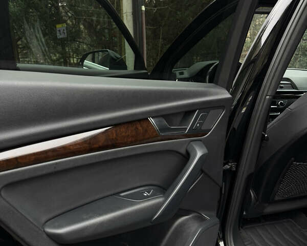 Черный Ауди Ку 5, объемом двигателя 1.98 л и пробегом 100 тыс. км за 25000 $, фото 21 на Automoto.ua