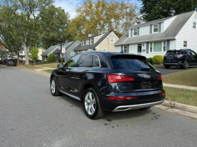 Ауди Ку 5 2019 в Черкассах на Automoto.ua Черный Ауди Ку 5, объемом двигателя 2 л и пробегом 31 тыс. км за 13400 $, фото 4 на Automoto.ua