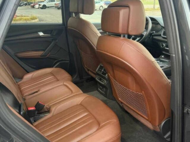 Черный Ауди Ку 5, объемом двигателя 2 л и пробегом 33 тыс. км за 13300 $, фото 11 на Automoto.ua