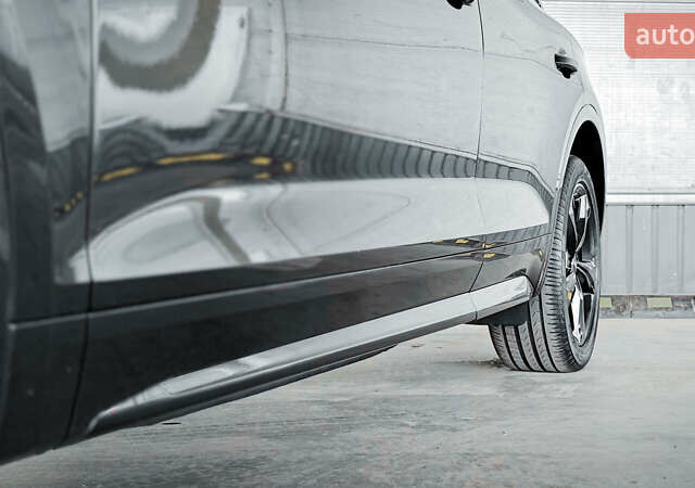 Черный Ауди Ку 5, объемом двигателя 1.98 л и пробегом 68 тыс. км за 28800 $, фото 15 на Automoto.ua